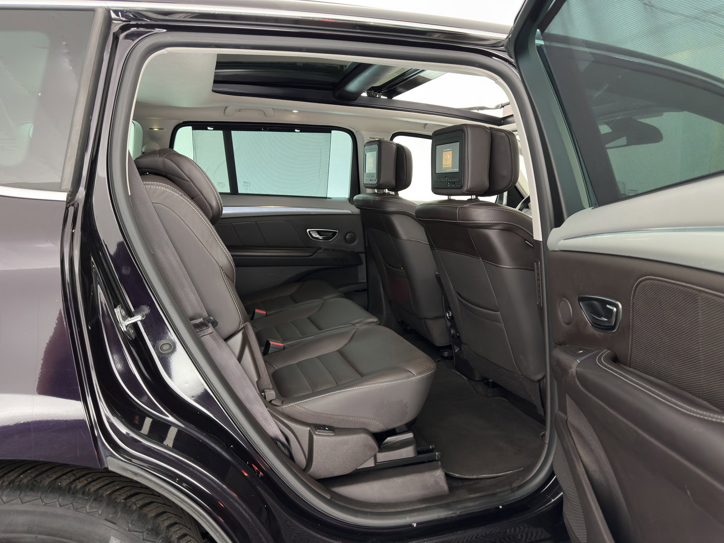 Renault Espace 1.6 dCi Initiale Paris [ 7-Pers. ] Aut. *PANO | LEATHER |  ADAPTIVE-CRUISE | FULL-LED | BLINDSPOT | CAMERA | KEYLESS | HEATED-COMFORTSEATS | PRIVACY-GLASS | ECC | PDC | HEAD-UP | TOWBAR | 19''ALU*