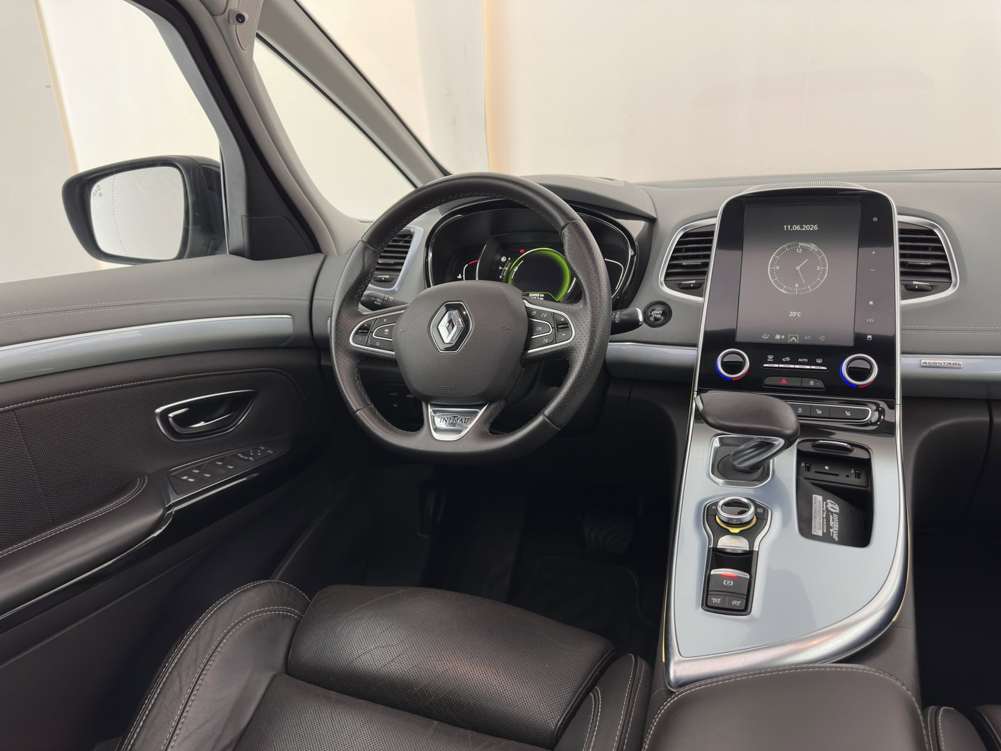Renault Espace 1.6 dCi Initiale Paris [ 7-Pers. ] Aut. *PANO | LEATHER |  ADAPTIVE-CRUISE | FULL-LED | BLINDSPOT | CAMERA | KEYLESS | HEATED-COMFORTSEATS | PRIVACY-GLASS | ECC | PDC | HEAD-UP | TOWBAR | 19''ALU*