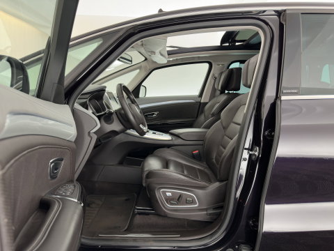Renault Espace 1.6 dCi Initiale Paris [ 7-Pers. ] Aut. *PANO | LEATHER |  ADAPTIVE-CRUISE | FULL-LED | BLINDSPOT | CAMERA | KEYLESS | HEATED-COMFORTSEATS | PRIVACY-GLASS | ECC | PDC | HEAD-UP | TOWBAR | 19''ALU*