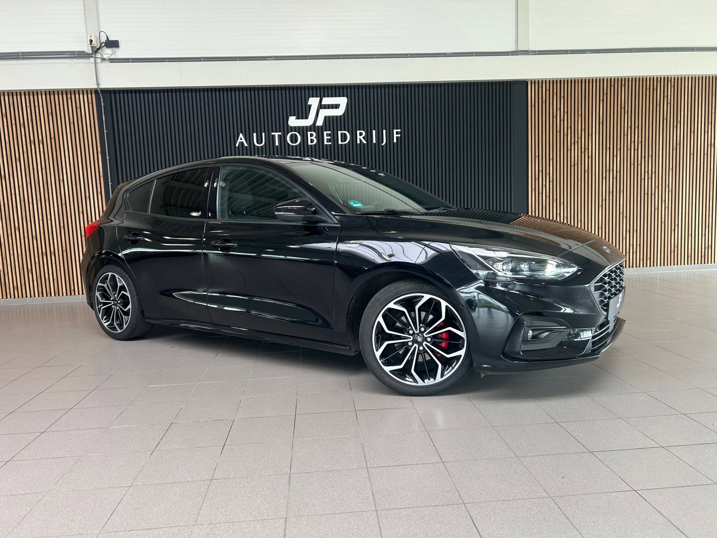 Ford Focus 1.5 EcoBlue ST Line Business AUTOMAAT|PANO|STOEL&STUURVERWARMIN|18 INCH-LM VELGEN|LEDER|ACC|CAMERA|APPLECARPLAY
