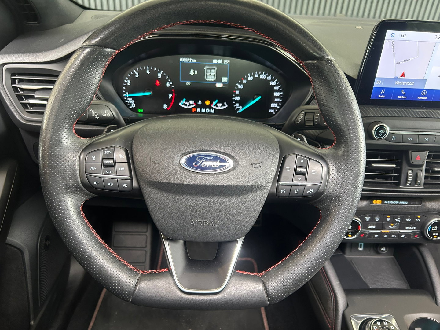 Ford Focus 1.5 EcoBlue ST Line Business AUTOMAAT|PANO|STOEL&STUURVERWARMIN|18 INCH-LM VELGEN|LEDER|ACC|CAMERA|APPLECARPLAY