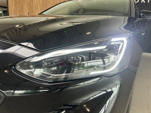 Ford Focus 1.5 EcoBlue ST Line Business AUTOMAAT|PANO|STOEL&STUURVERWARMIN|18 INCH-LM VELGEN|LEDER|ACC|CAMERA|APPLECARPLAY