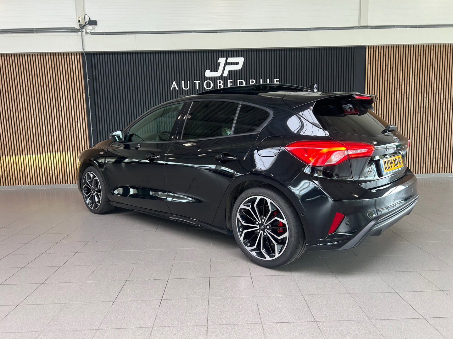 Ford Focus 1.5 EcoBlue ST Line Business AUTOMAAT|PANO|STOEL&STUURVERWARMIN|18 INCH-LM VELGEN|LEDER|ACC|CAMERA|APPLECARPLAY