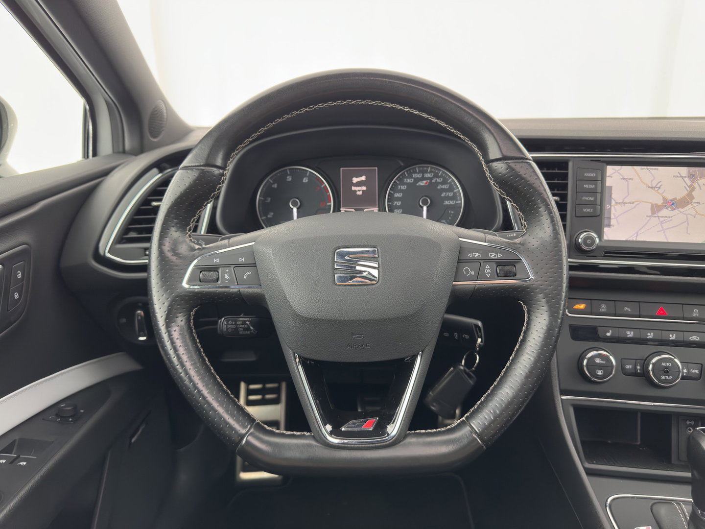SEAT Leon SC 2.0 TSI Cupra 290 Aut. *PANO | LEATHER-MICROFIBRE | FULL-LED | ADAPTIVE-CRUISE | HEATED-SPORTSEATS | SEAT-SOUND | CAMERA | PRIVACY-GLASS | SHIFT-PADDLES | DAB+ | ECC | PDC | 19''ALU*