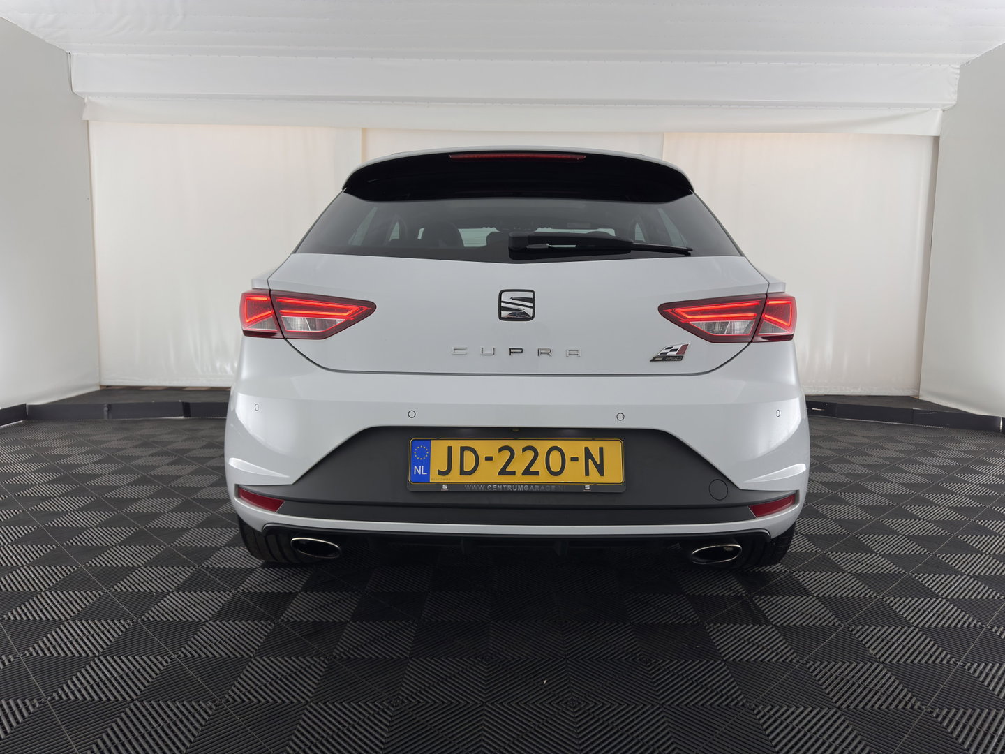SEAT Leon SC 2.0 TSI Cupra 290 Aut. *PANO | LEATHER-MICROFIBRE | FULL-LED | ADAPTIVE-CRUISE | HEATED-SPORTSEATS | SEAT-SOUND | CAMERA | PRIVACY-GLASS | SHIFT-PADDLES | DAB+ | ECC | PDC | 19''ALU*