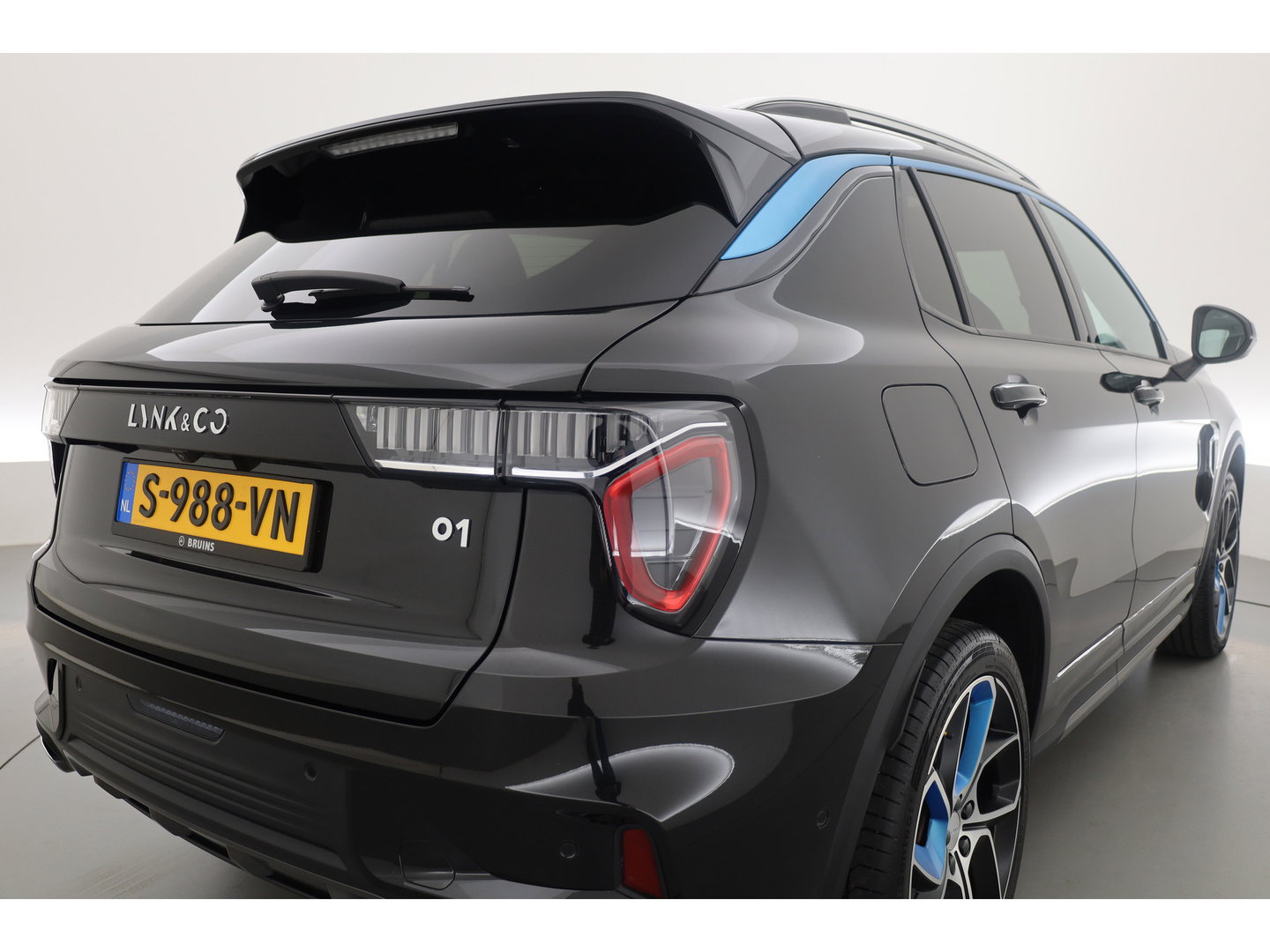 Lynk & Co 01 1.5 | Prijs rijklaar | Zwarte Hemel | 360 Camera |  Panorama-dak |