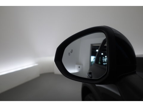 Lynk & Co 01 1.5 | Prijs rijklaar | Zwarte Hemel | 360 Camera |  Panorama-dak |
