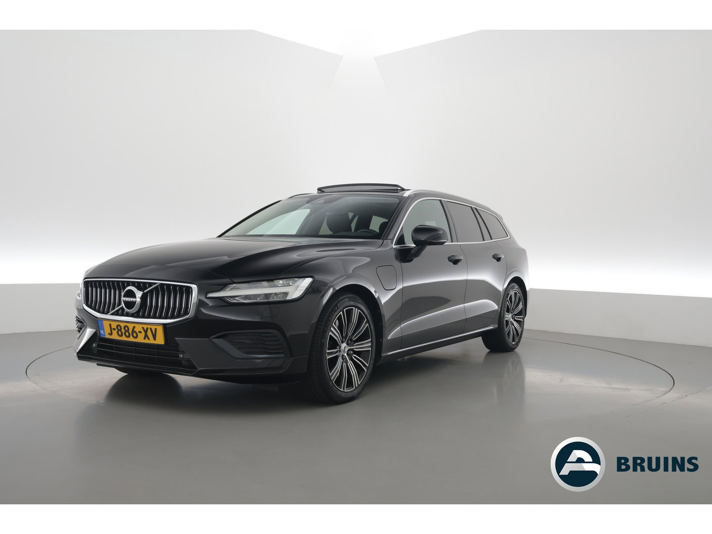 Volvo V60 2.0 T8 Recharge AWD Inscription | Pano-dak | elek. trekhaak | H&k Audio | Vol Leer | Stoel  + stuur-verwarming |
