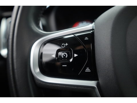 Volvo V60 2.0 T8 Recharge AWD Inscription | Pano-dak | elek. trekhaak | H&k Audio | Vol Leer | Stoel  + stuur-verwarming |