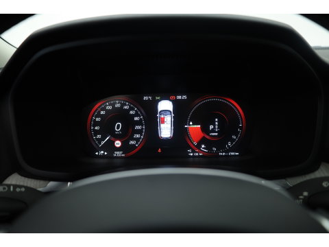 Volvo V60 2.0 T8 Recharge AWD Inscription | Pano-dak | elek. trekhaak | H&k Audio | Vol Leer | Stoel  + stuur-verwarming |