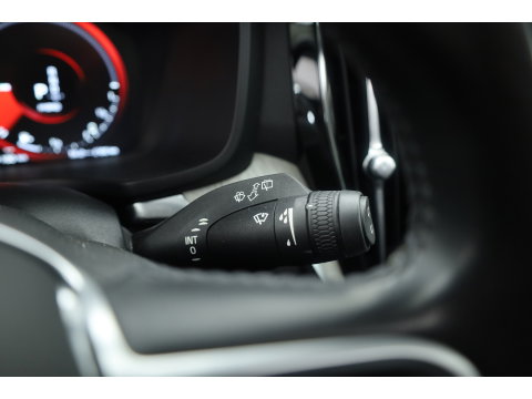 Volvo V60 2.0 T8 Recharge AWD Inscription | Pano-dak | elek. trekhaak | H&k Audio | Vol Leer | Stoel  + stuur-verwarming |