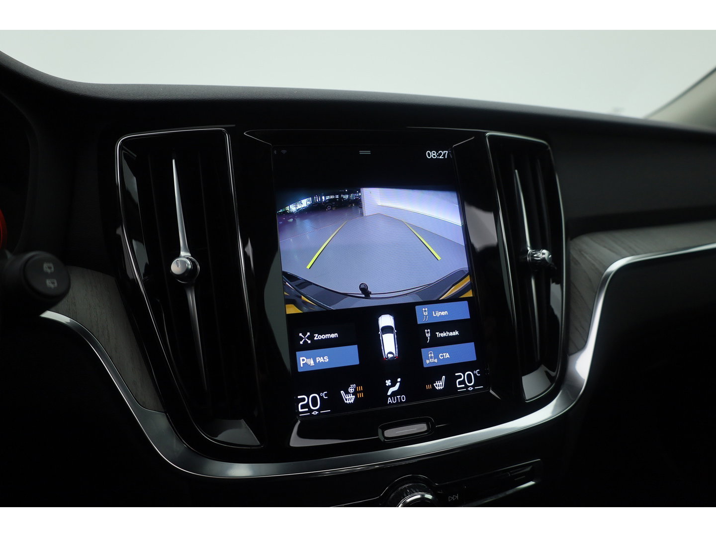Volvo V60 2.0 T8 Recharge AWD Inscription | Pano-dak | elek. trekhaak | H&k Audio | Vol Leer | Stoel  + stuur-verwarming |
