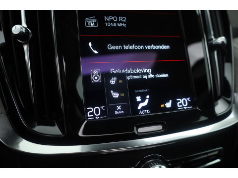 Volvo V60 2.0 T8 Recharge AWD Inscription | Pano-dak | elek. trekhaak | H&k Audio | Vol Leer | Stoel  + stuur-verwarming |