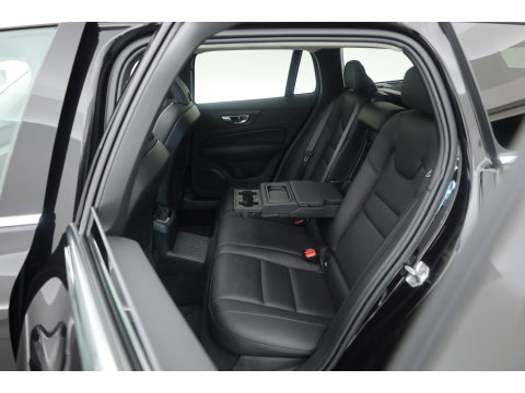 Volvo V60 2.0 T8 Recharge AWD Inscription | Pano-dak | elek. trekhaak | H&k Audio | Vol Leer | Stoel  + stuur-verwarming |