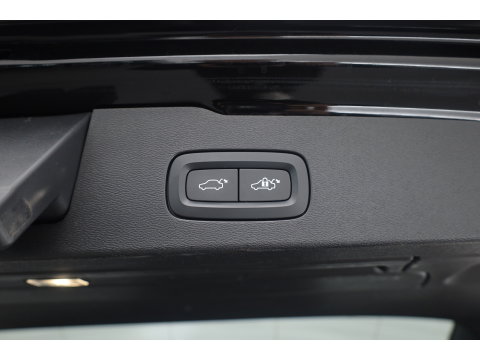 Volvo V60 2.0 T8 Recharge AWD Inscription | Pano-dak | elek. trekhaak | H&k Audio | Vol Leer | Stoel  + stuur-verwarming |