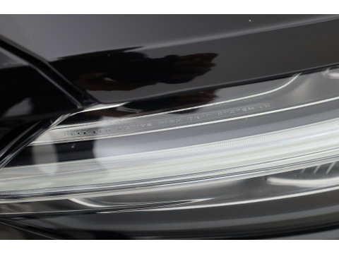 Volvo V60 2.0 T8 Recharge AWD Inscription | Pano-dak | elek. trekhaak | H&k Audio | Vol Leer | Stoel  + stuur-verwarming |