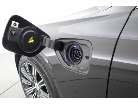 Volvo V60 2.0 T8 Recharge AWD Inscription | Pano-dak | elek. trekhaak | H&k Audio | Vol Leer | Stoel  + stuur-verwarming |