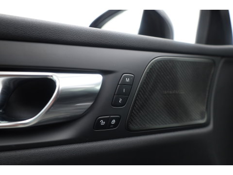 Volvo V60 2.0 T8 Recharge AWD Inscription | Pano-dak | elek. trekhaak | H&k Audio | Vol Leer | Stoel  + stuur-verwarming |