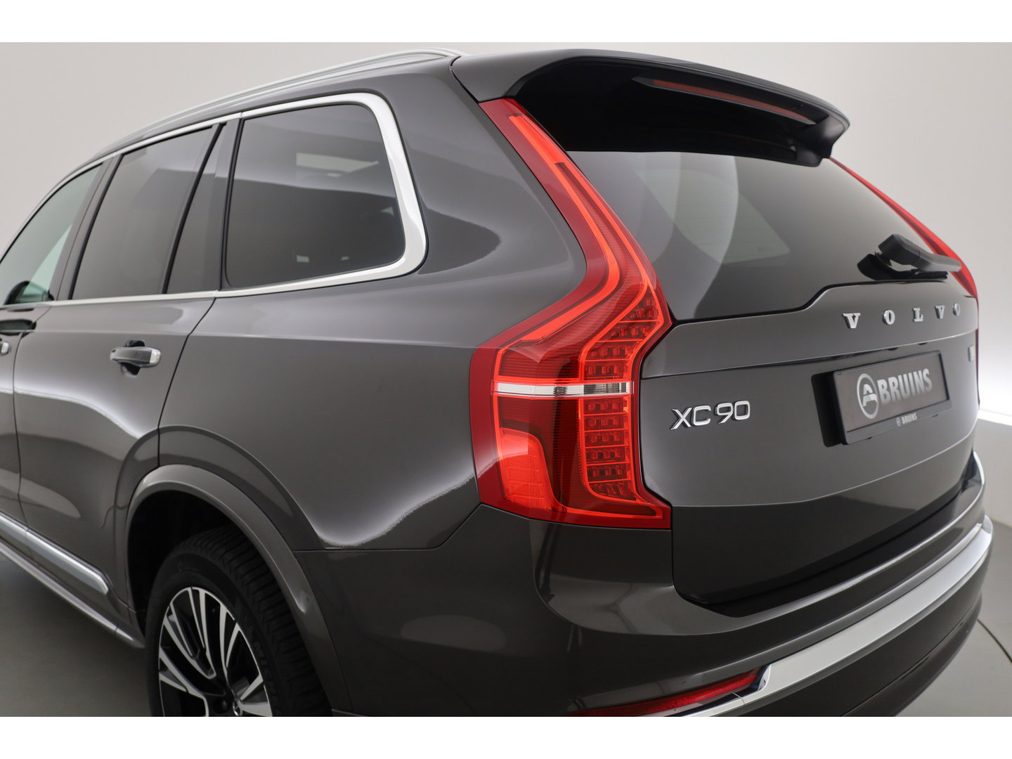 Volvo XC90 2.0 T8 Recharge AWD Ultimate Bright | 455 PK | 7p. | Massage / ventilatiestoelen | Head- up |