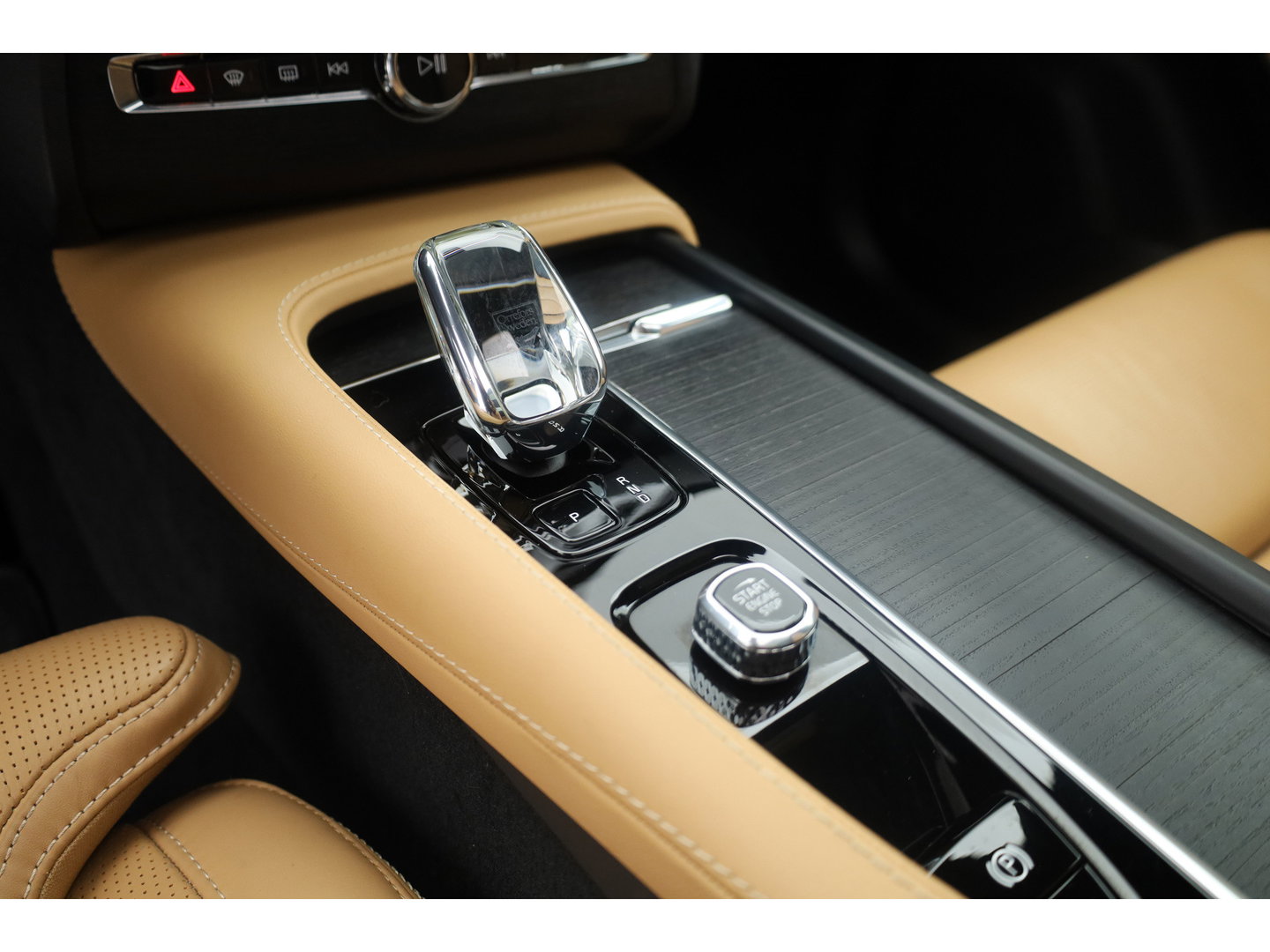 Volvo XC90 2.0 T8 Recharge AWD Ultimate Bright | 455 PK | 7p. | Massage / ventilatiestoelen | Head- up |