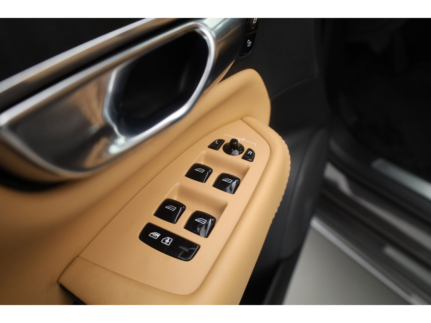 Volvo XC90 2.0 T8 Recharge AWD Ultimate Bright | 455 PK | 7p. | Massage / ventilatiestoelen | Head- up |