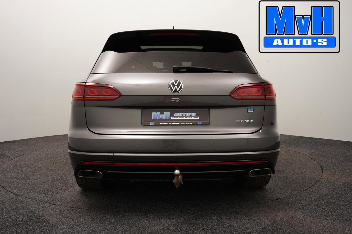 Volkswagen Touareg 3.0 TSi eHybrid 4MOTION R|FULL OPTIONS!