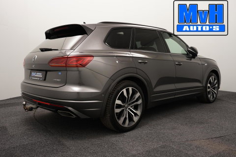 Volkswagen Touareg 3.0 TSi eHybrid 4MOTION R|FULL OPTIONS!