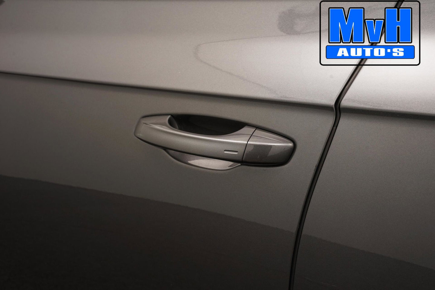 Volkswagen Touareg 3.0 TSi eHybrid 4MOTION R|FULL OPTIONS!