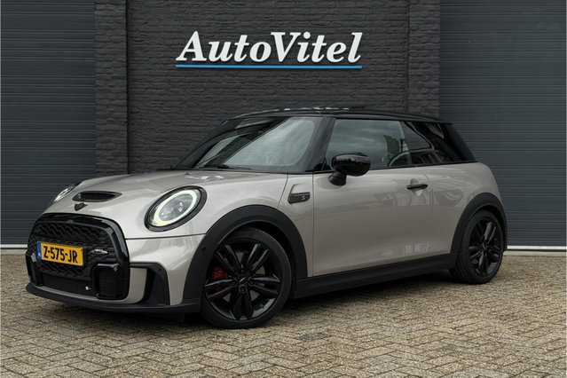 MINI 3-Deurs - 2.0 Cooper S | JCW-Pakket | Full Option | Pano | Verlaagd | JCW Pro-Uitlaat | PPF