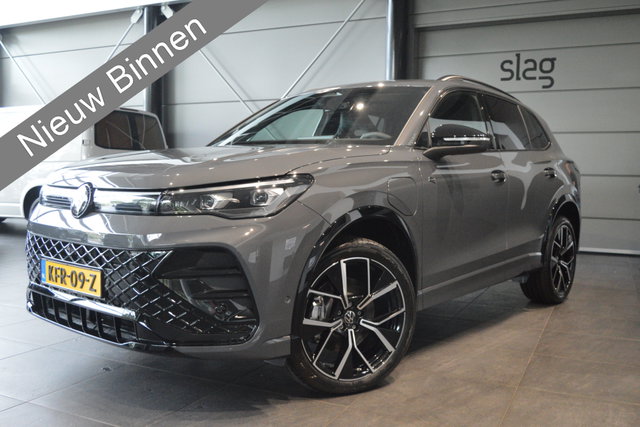 Volkswagen Tiguan - 1.5 eHybrid 3X R-LINE Black Style head up 20 inch 272 pk !!
