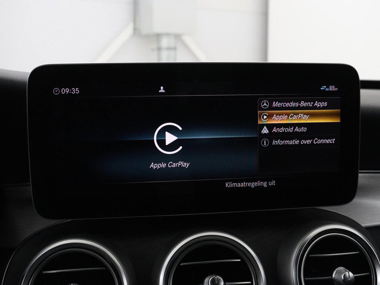 Mercedes-Benz C-Klasse 300e Business Solution AMG Limited | SOH 82,2% | 360 Camera | Stoelverwarming | Leder/Alcantara | Carplay | Matrix LED | Navigatie | Cruise control | Park Assist | Sfeerverlichting | PHEV | Plug In