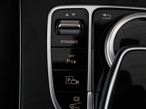 Mercedes-Benz C-Klasse 300e Business Solution AMG Limited | SOH 82,2% | 360 Camera | Stoelverwarming | Leder/Alcantara | Carplay | Matrix LED | Navigatie | Cruise control | Park Assist | Sfeerverlichting | PHEV | Plug In