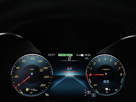 Mercedes-Benz C-Klasse 300e Business Solution AMG Limited | SOH 82,2% | 360 Camera | Stoelverwarming | Leder/Alcantara | Carplay | Matrix LED | Navigatie | Cruise control | Park Assist | Sfeerverlichting | PHEV | Plug In