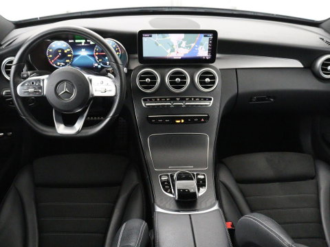Mercedes-Benz C-Klasse 300e Business Solution AMG Limited | SOH 82,2% | 360 Camera | Stoelverwarming | Leder/Alcantara | Carplay | Matrix LED | Navigatie | Cruise control | Park Assist | Sfeerverlichting | PHEV | Plug In