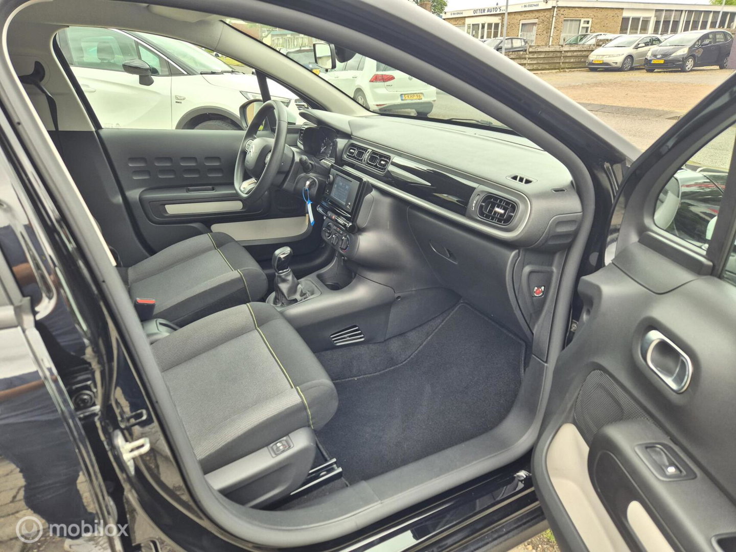 Citroën C3 1.2 PureTech You, Stoelverwarming, Airco, Cruise