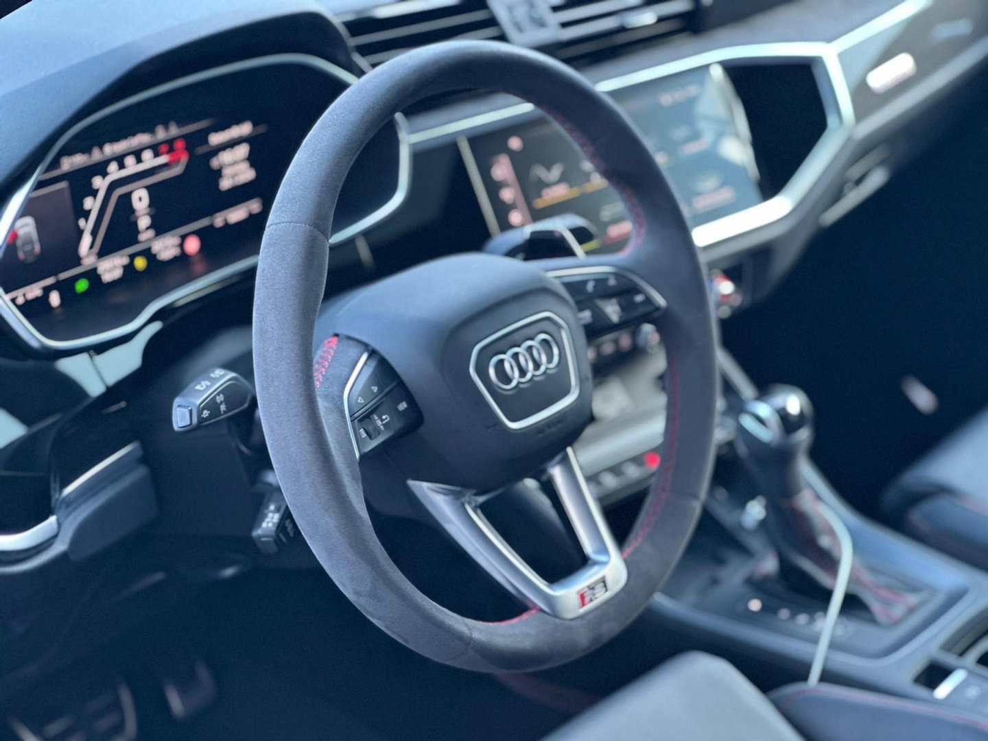 Audi Q3 Sportback TFSI RS, UNIEKE AUTO , BOEKJES,NAP EN ONDERHOUDSHISTORIE