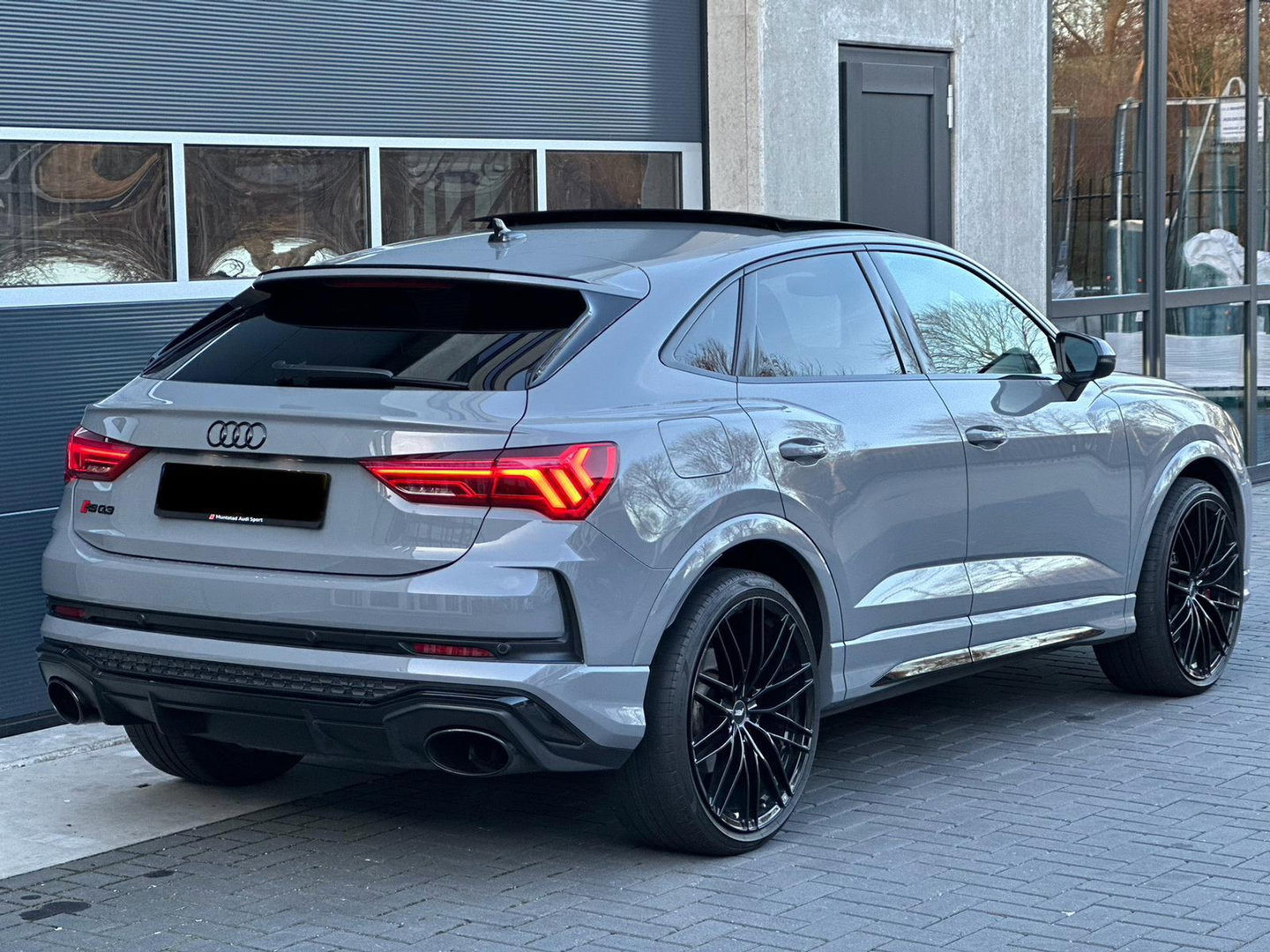 Audi Q3 Sportback TFSI RS, UNIEKE AUTO , BOEKJES,NAP EN ONDERHOUDSHISTORIE