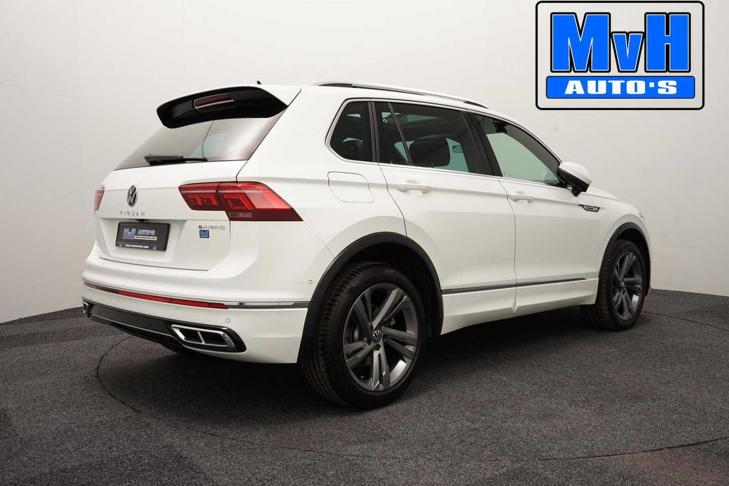 Volkswagen Tiguan 1.4 TSI eHybrid R-Line|PANO|STOEL/STUUR.VERW