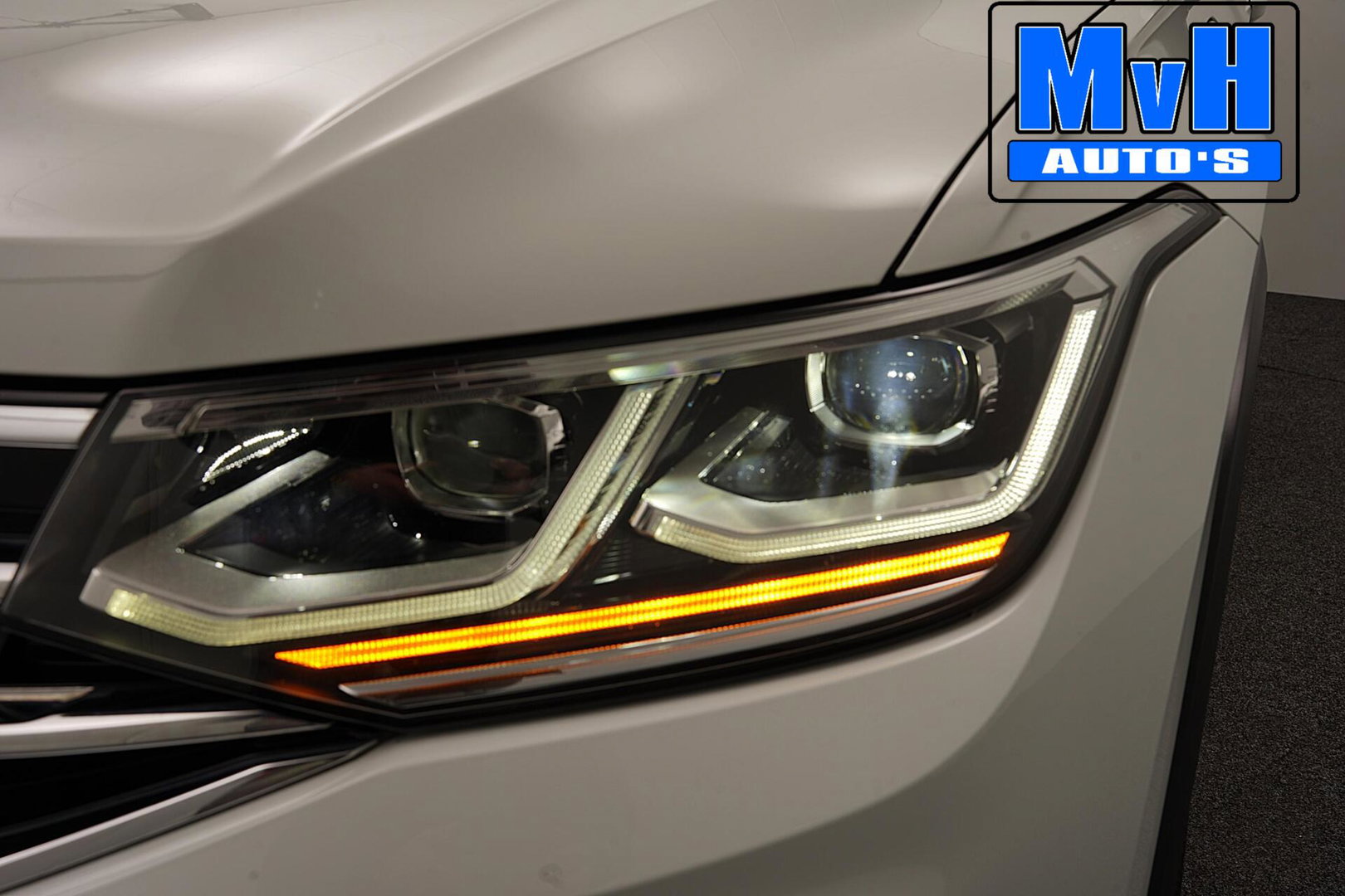 Volkswagen Tiguan 1.4 TSI eHybrid R-Line|PANO|STOEL/STUUR.VERW