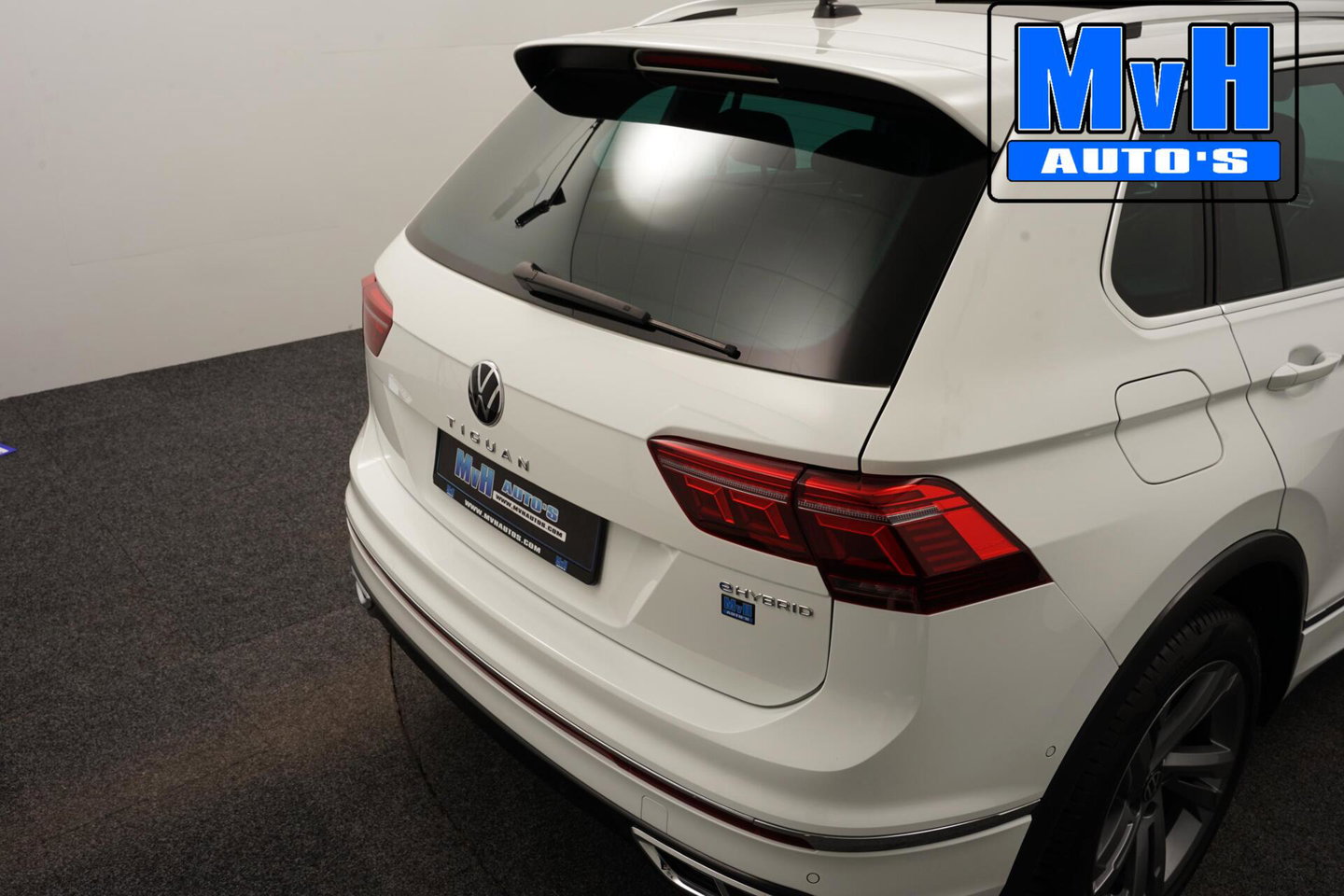 Volkswagen Tiguan 1.4 TSI eHybrid R-Line|PANO|STOEL/STUUR.VERW