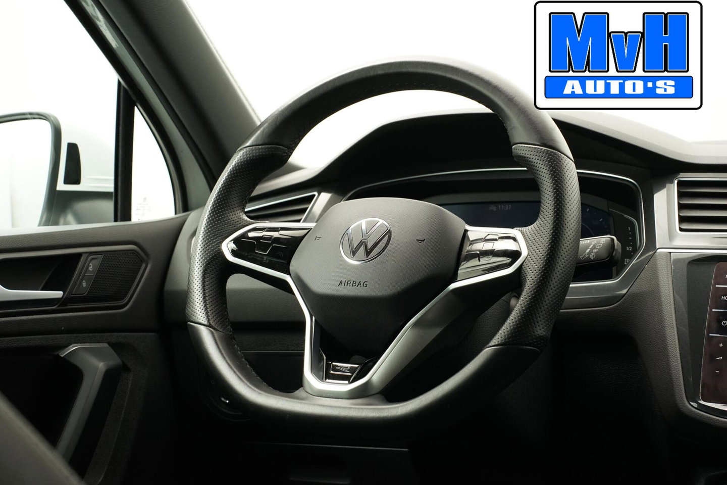 Volkswagen Tiguan 1.4 TSI eHybrid R-Line|PANO|STOEL/STUUR.VERW