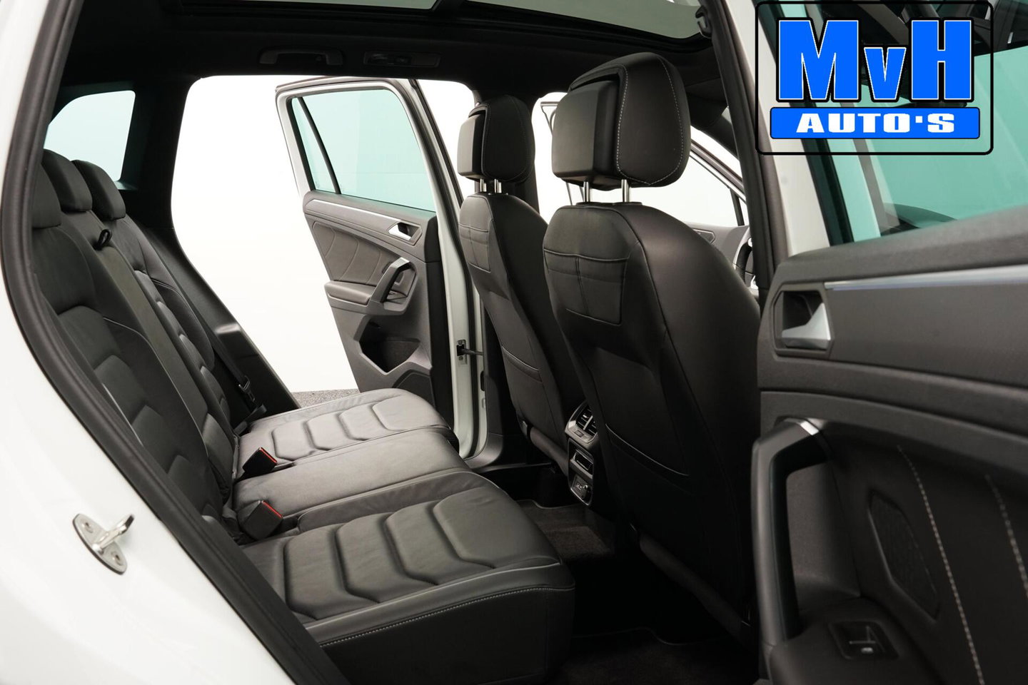 Volkswagen Tiguan 1.4 TSI eHybrid R-Line|PANO|STOEL/STUUR.VERW
