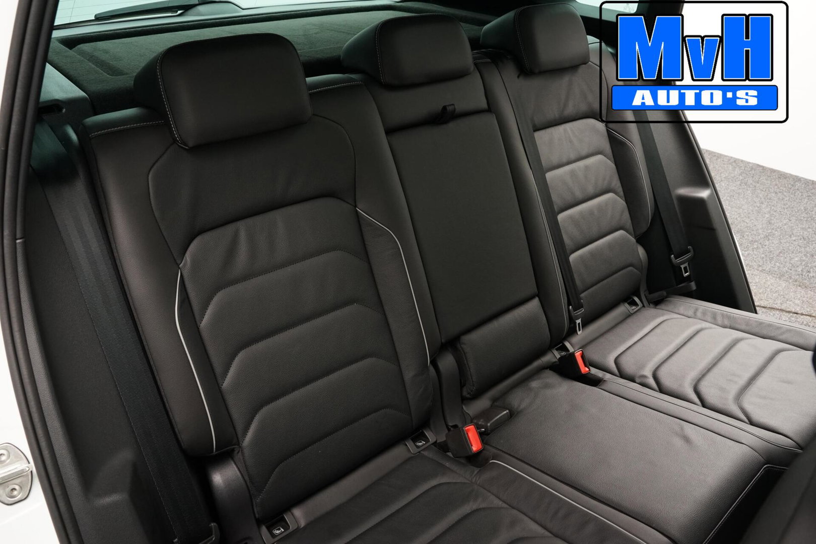 Volkswagen Tiguan 1.4 TSI eHybrid R-Line|PANO|STOEL/STUUR.VERW