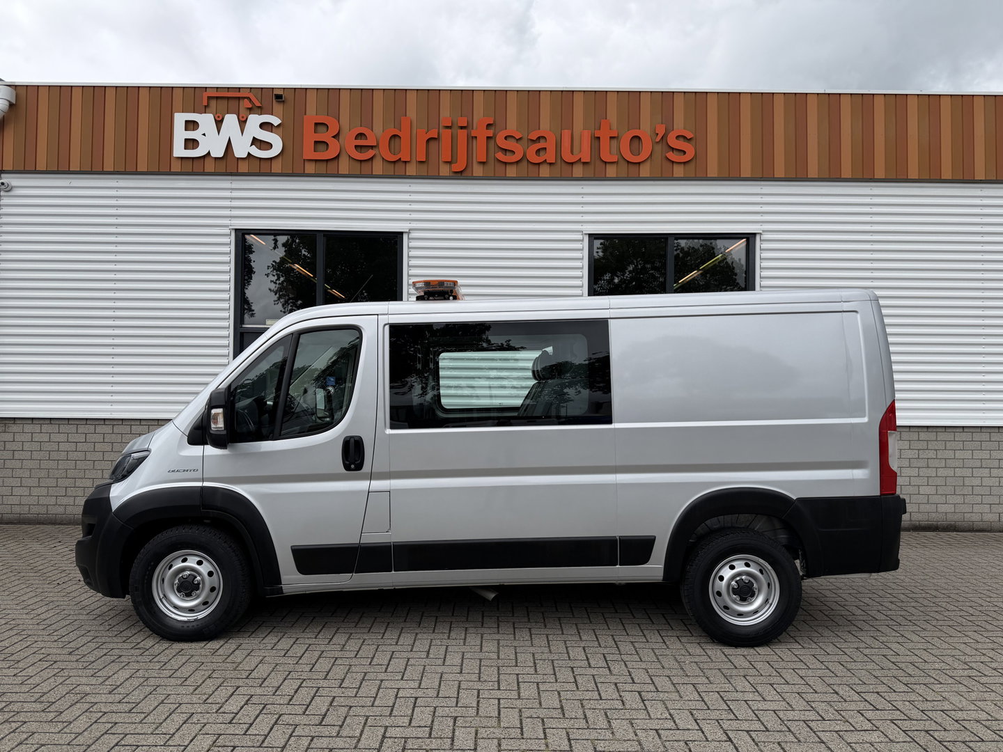 Fiat Ducato Maxi 35H 2.3 MultiJet 140pk L2H1 DC 5 persoons / vaste prijs rijklaar € 20.950 ex btw / cruise en climate control / trekhaak 3000 kg / achteruit rijcamera / euro 6 / bpm vrij