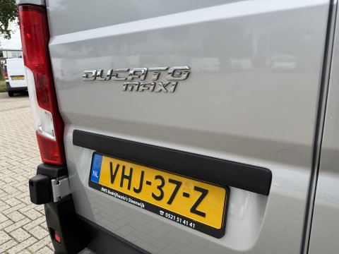 Fiat Ducato Maxi 35H 2.3 MultiJet 140pk L2H1 DC 5 persoons / vaste prijs rijklaar € 20.950 ex btw / cruise en climate control / trekhaak 3000 kg / achteruit rijcamera / euro 6 / bpm vrij