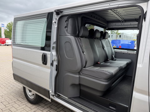 Fiat Ducato Maxi 35H 2.3 MultiJet 140pk L2H1 DC 5 persoons / vaste prijs rijklaar € 20.950 ex btw / cruise en climate control / trekhaak 3000 kg / achteruit rijcamera / euro 6 / bpm vrij