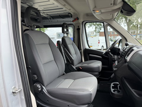 Fiat Ducato Maxi 35H 2.3 MultiJet 140pk L2H1 DC 5 persoons / vaste prijs rijklaar € 20.950 ex btw / cruise en climate control / trekhaak 3000 kg / achteruit rijcamera / euro 6 / bpm vrij