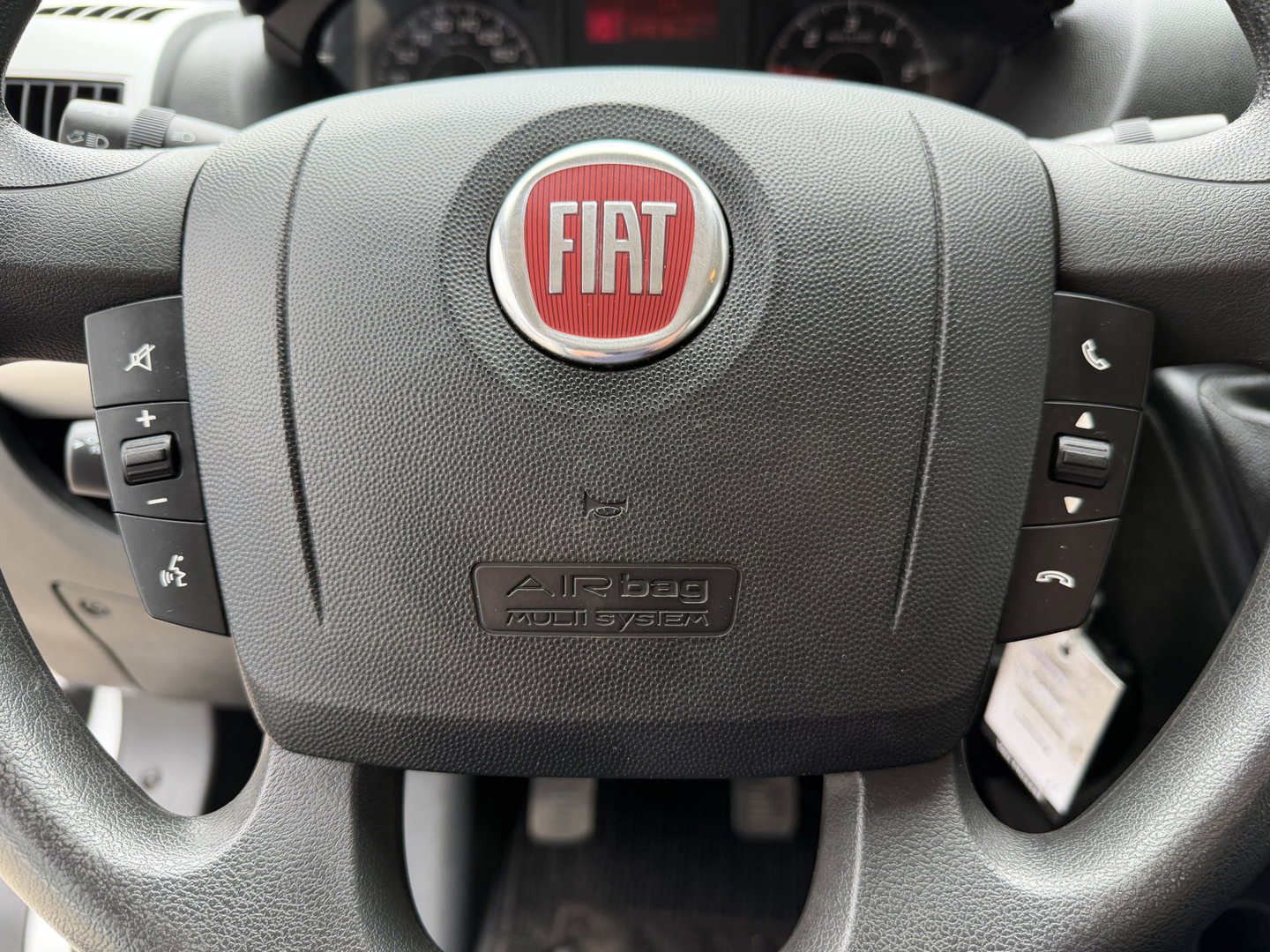 Fiat Ducato Maxi 35H 2.3 MultiJet 140pk L2H1 DC 5 persoons / vaste prijs rijklaar € 20.950 ex btw / cruise en climate control / trekhaak 3000 kg / achteruit rijcamera / euro 6 / bpm vrij