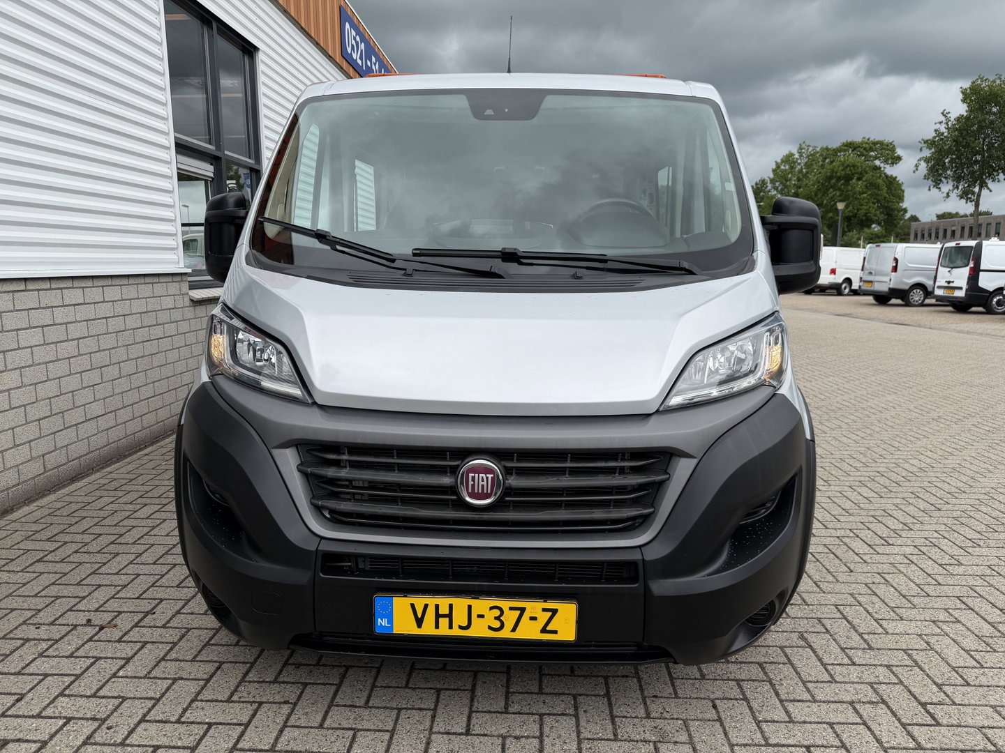 Fiat Ducato Maxi 35H 2.3 MultiJet 140pk L2H1 DC 5 persoons / vaste prijs rijklaar € 20.950 ex btw / cruise en climate control / trekhaak 3000 kg / achteruit rijcamera / euro 6 / bpm vrij