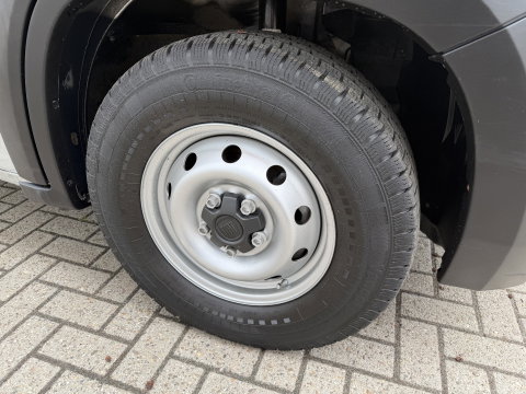 Fiat Ducato Maxi 35H 2.3 MultiJet 140pk L2H1 DC 5 persoons / vaste prijs rijklaar € 20.950 ex btw / cruise en climate control / trekhaak 3000 kg / achteruit rijcamera / euro 6 / bpm vrij